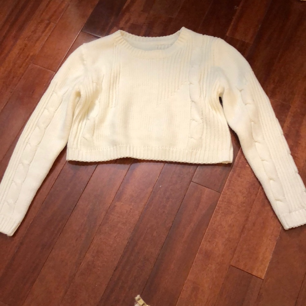 super cute zaful white cropped sweater